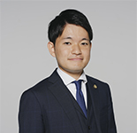 弁護士　松岡諒